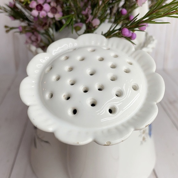 Elpa Alcobaca Portugal Floral Ceramic Watering Can Vase - Picture 12 of 14